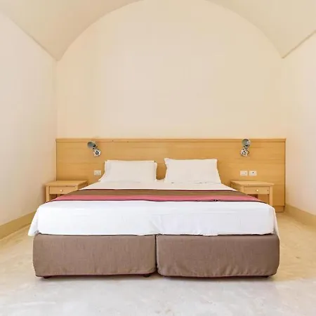 Masseria Giovanni ホテル マルターノ